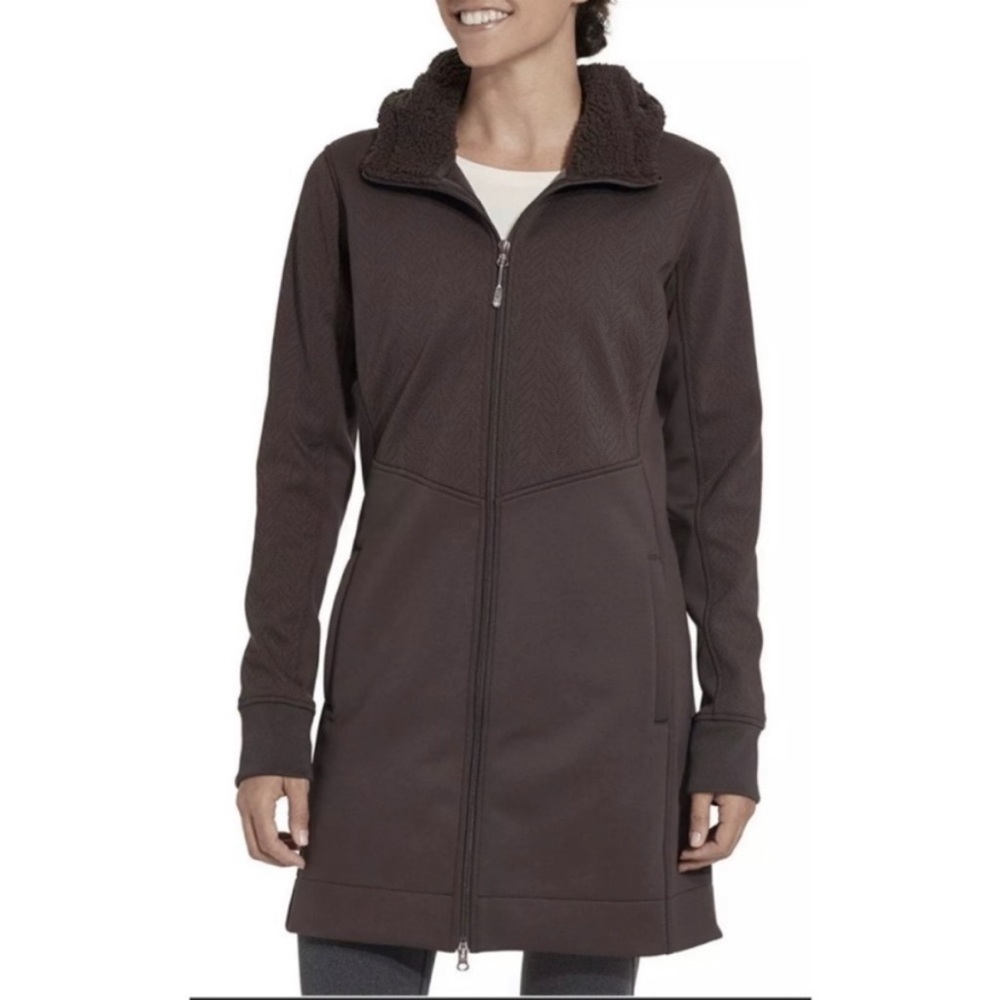 Calia by Carrie underwood embossed jacket